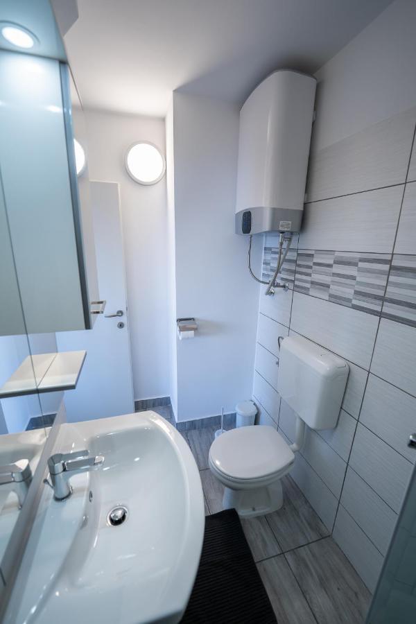 Bellevue Molet Apartments Koper Bagian luar foto