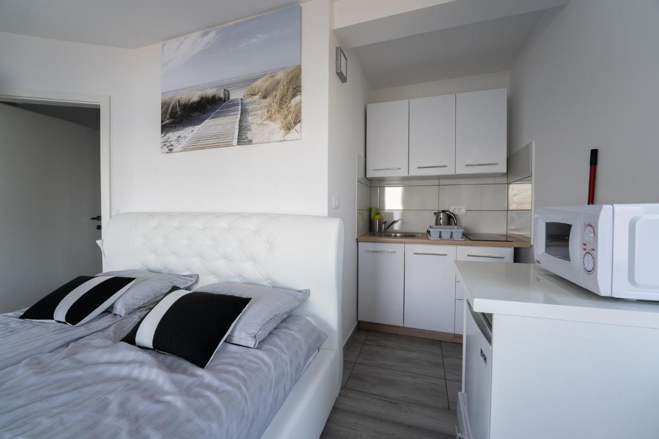 Bellevue Molet Apartments Koper Bagian luar foto