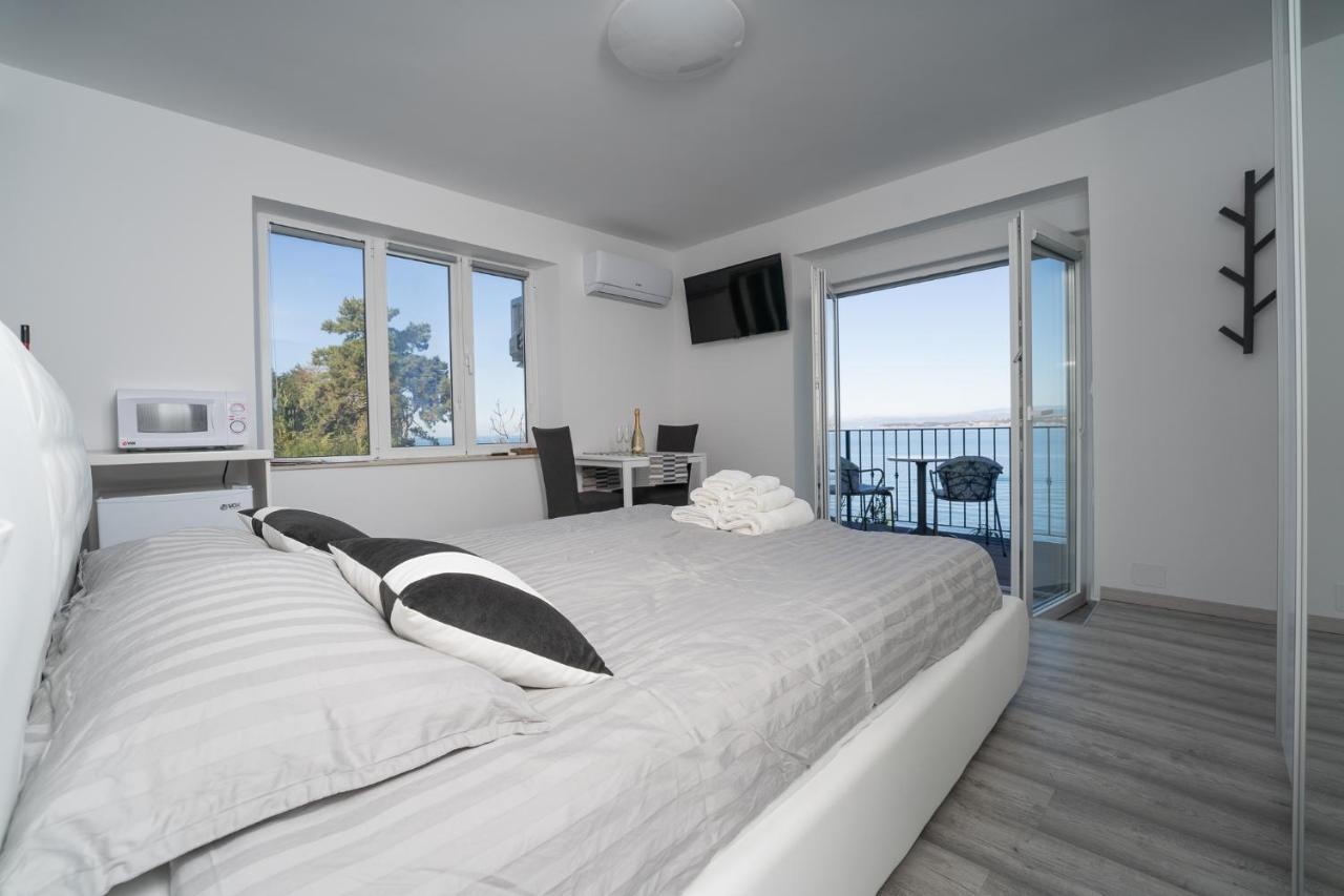 Bellevue Molet Apartments Koper Bagian luar foto