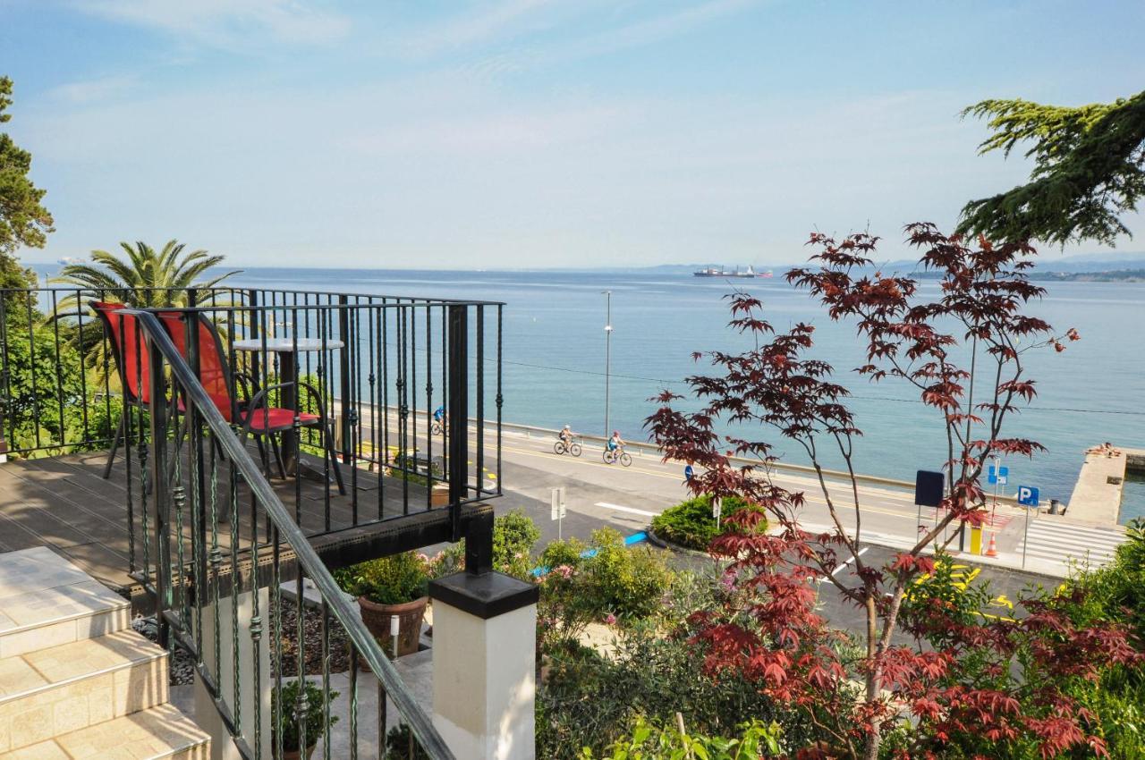 Bellevue Molet Apartments Koper Bagian luar foto