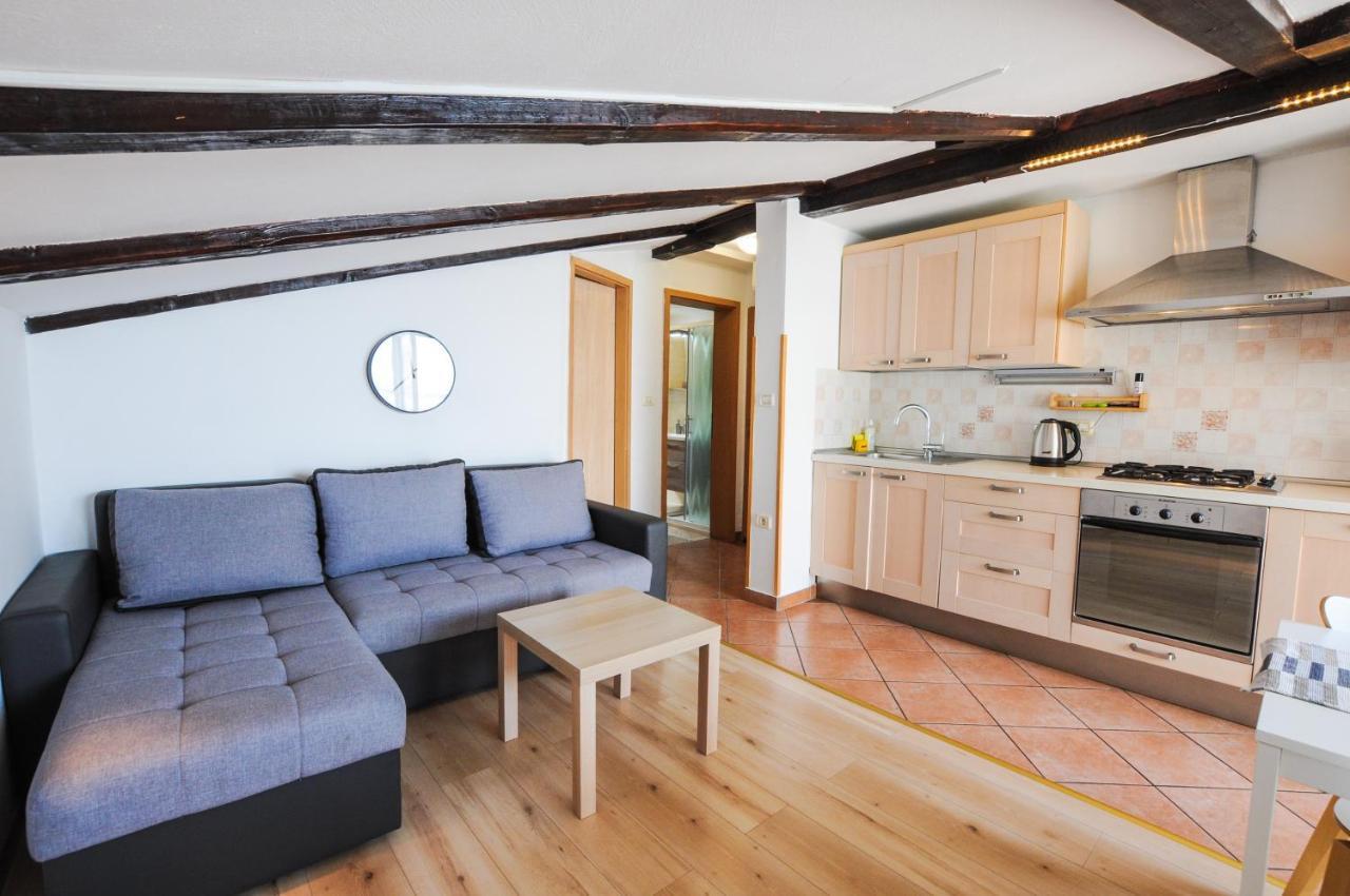 Bellevue Molet Apartments Koper Bagian luar foto