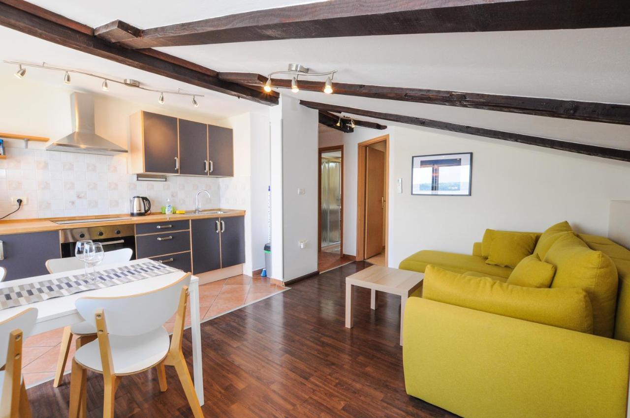 Bellevue Molet Apartments Koper Bagian luar foto